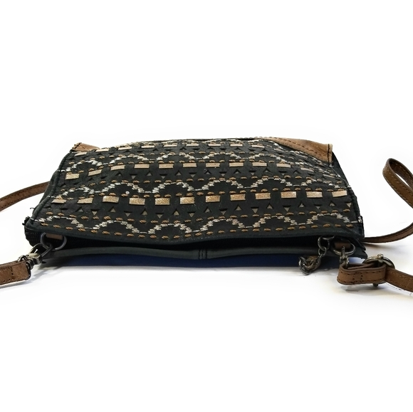 THE SAK Womens Classic Boho Crossbody Bag Purse - Picture 6 of 8